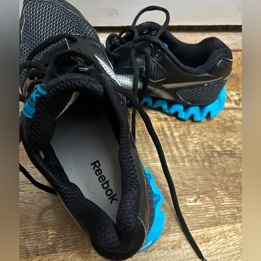 Reebok zigtech athletic shoes